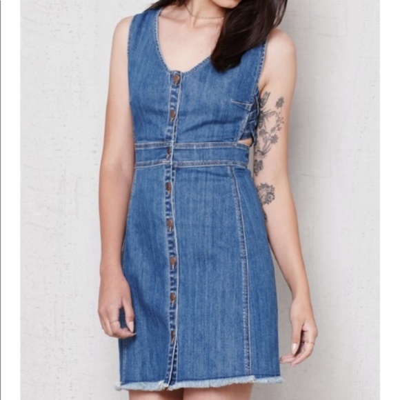 PacSun Dresses & Skirts - ❗️1hr sale pacsun jeans dress raw hem size medium